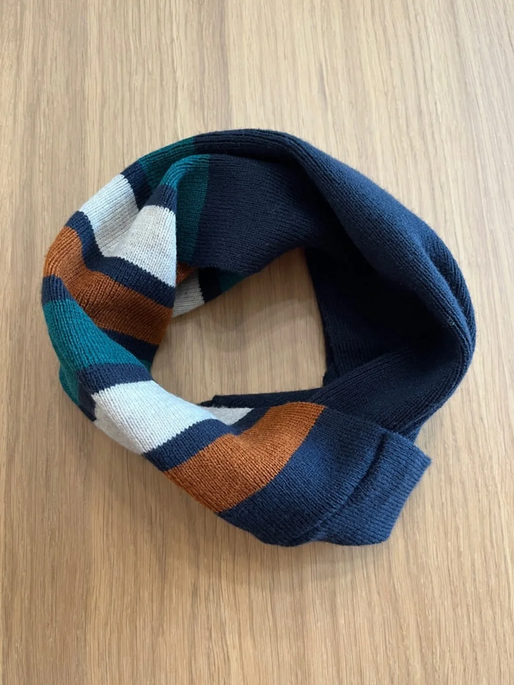 Amazon, Boy’s very warm and cozy lined winter hat and loop scarf, size 1-3 years